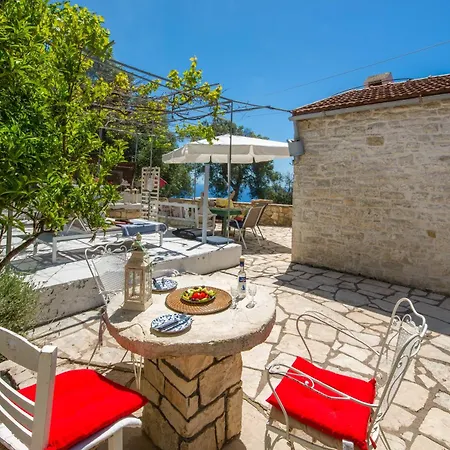 Dora Villa Magazia Exterior photo